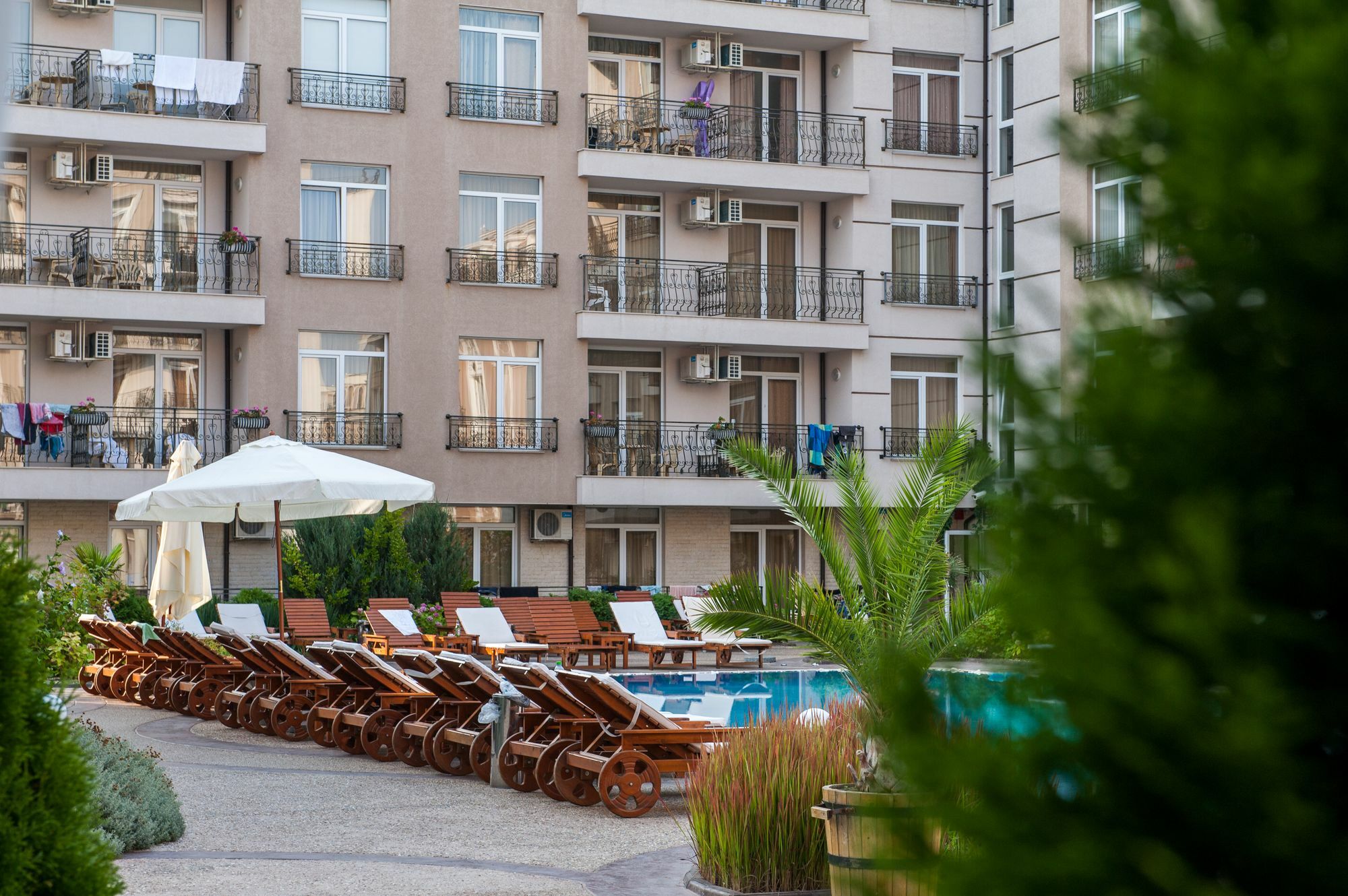 Апарт отель Dawn Park Complex Солнечный берег Экстерьер фото
